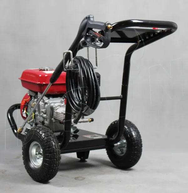 Máquina de lavar de pressão Kraft Müller 3600psi 7hp 8 metros de mangueira